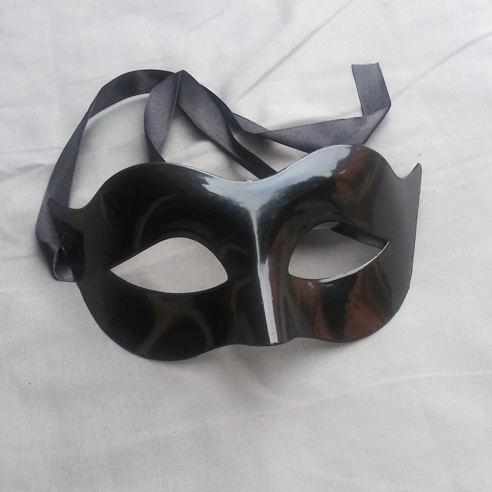 Classic Black Venetian Masquerade Mask